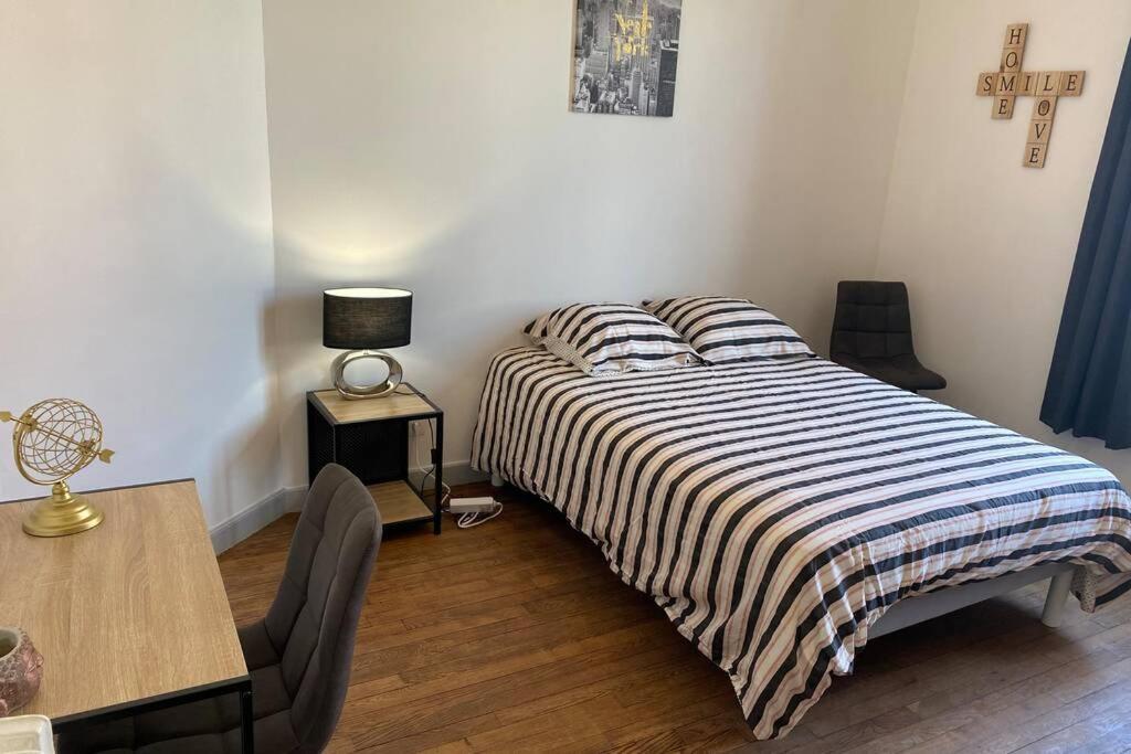 L'Appartement De Moliere N°3 Montlucon Ngoại thất bức ảnh